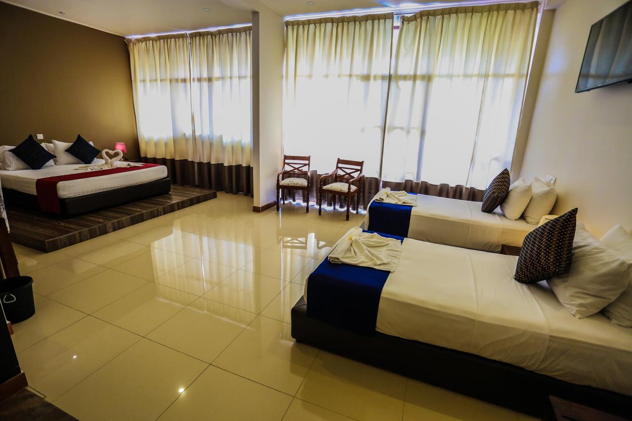 Waves By Tranquil Hotel Negombo Luaran gambar