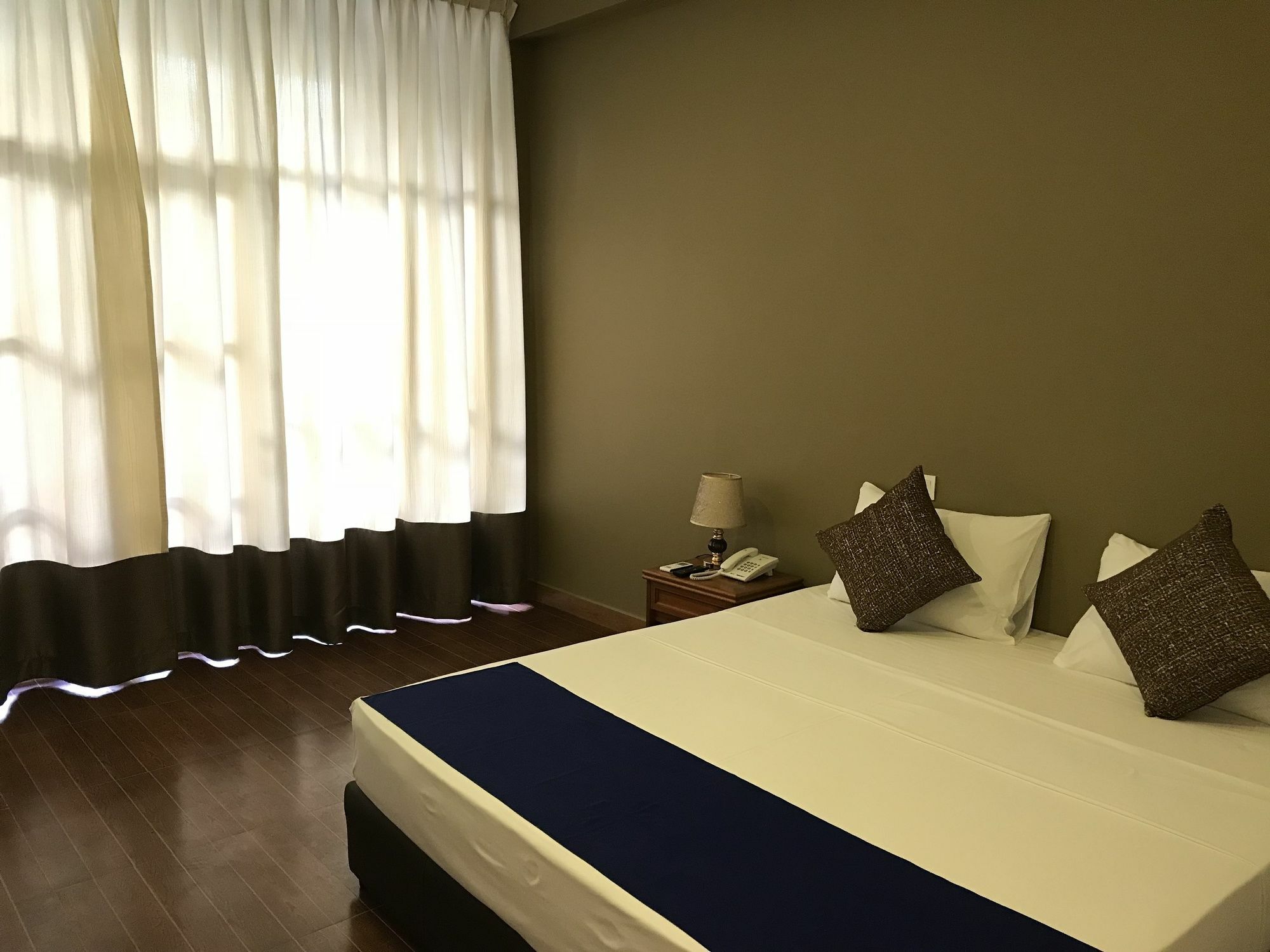 Waves By Tranquil Hotel Negombo Luaran gambar