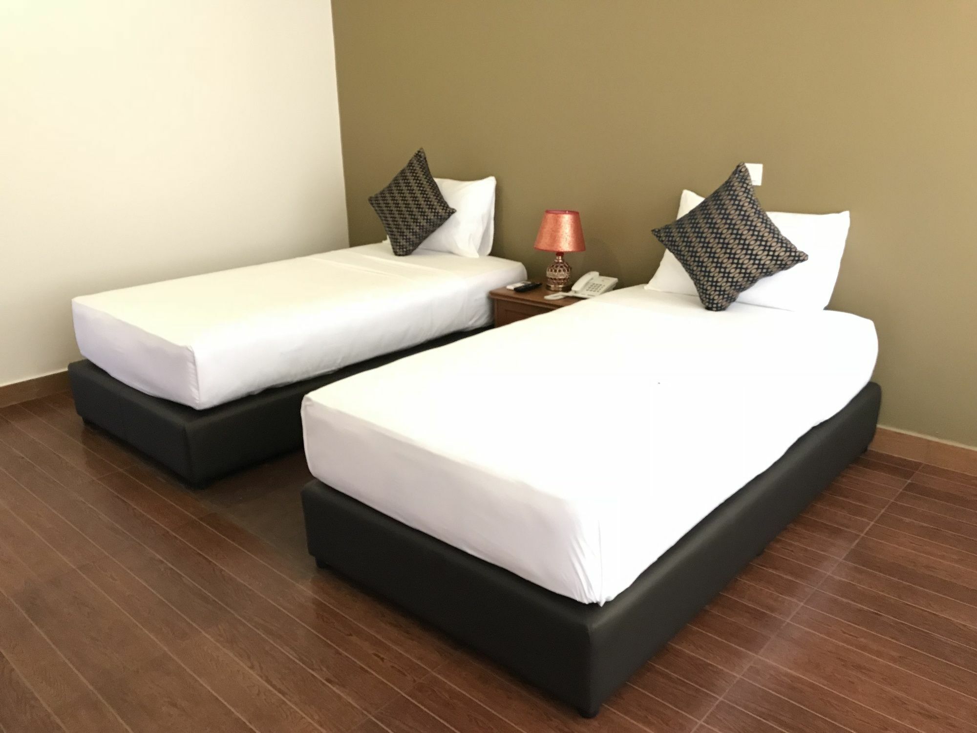 Waves By Tranquil Hotel Negombo Luaran gambar